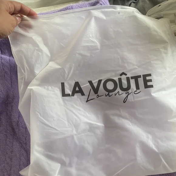 La Voute The Hills Lounge Set brand new - Picture 6 of 7